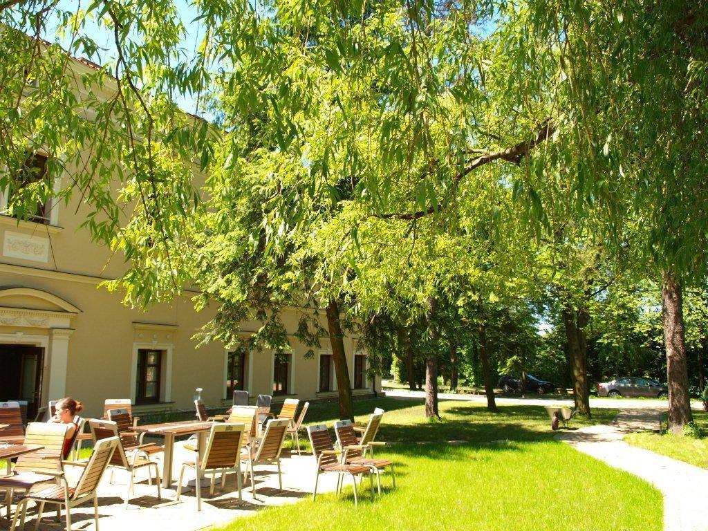 Dwor Debowiec I Εξωτερικό φωτογραφία